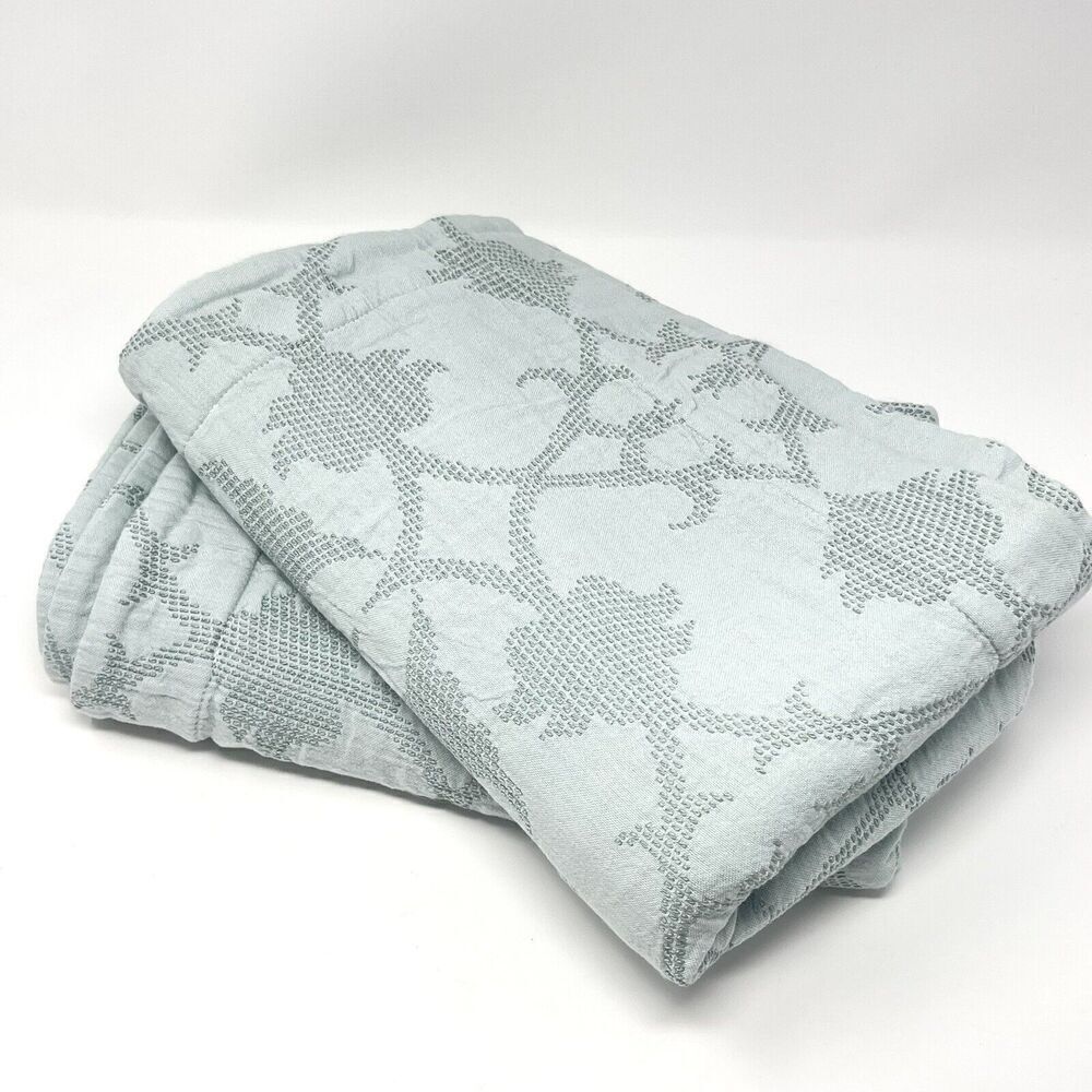 Pottery Barn Jacquard Matelasse Blue Gray Standard Pillow Shams 20x26” Set Of 2